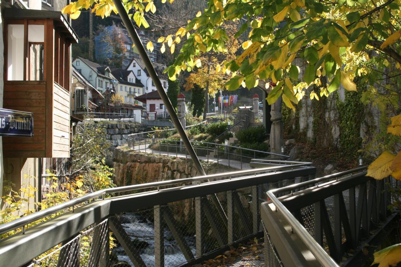 Hotel Gaestehaus Zur Lilie Triberg im Schwarzwald Exterior foto